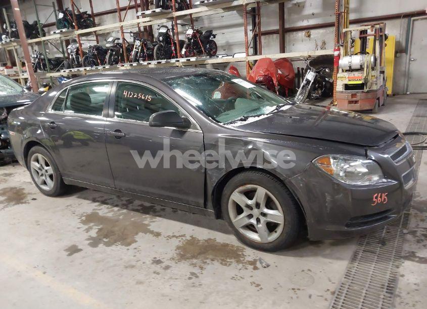 2011 Chevrolet Malibu LS (VIN 1G1ZB5E16BF144886) main photo