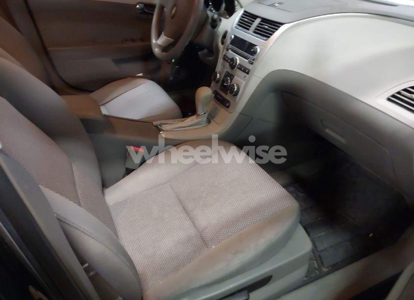 Photo 5 of 2011 Chevrolet Malibu LS (VIN 1G1ZB5E16BF144886)