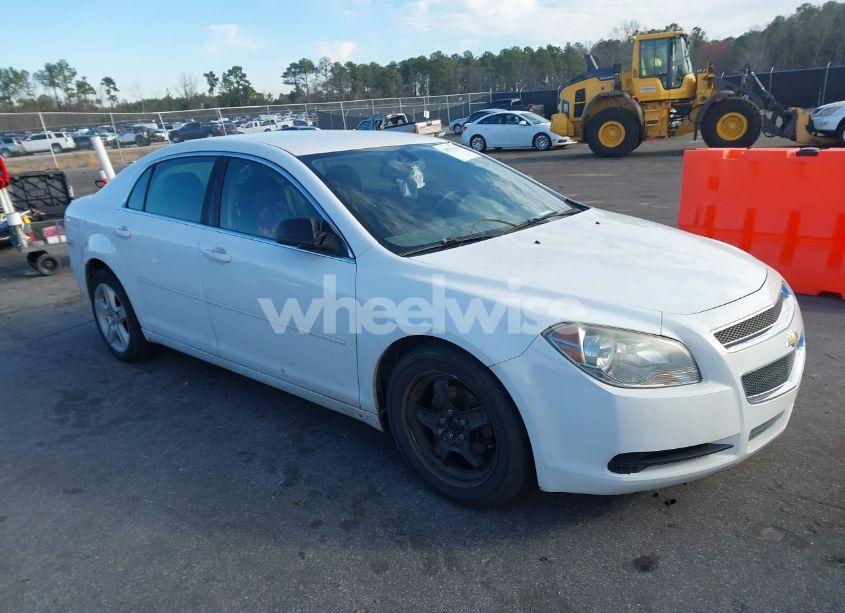 2011 Chevrolet Malibu LS (VIN 1G1ZB5E16BF194610) main photo