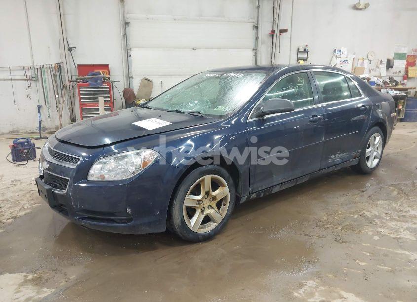 Photo 2 of 2011 Chevrolet Malibu LS (VIN 1G1ZB5E16BF205749)