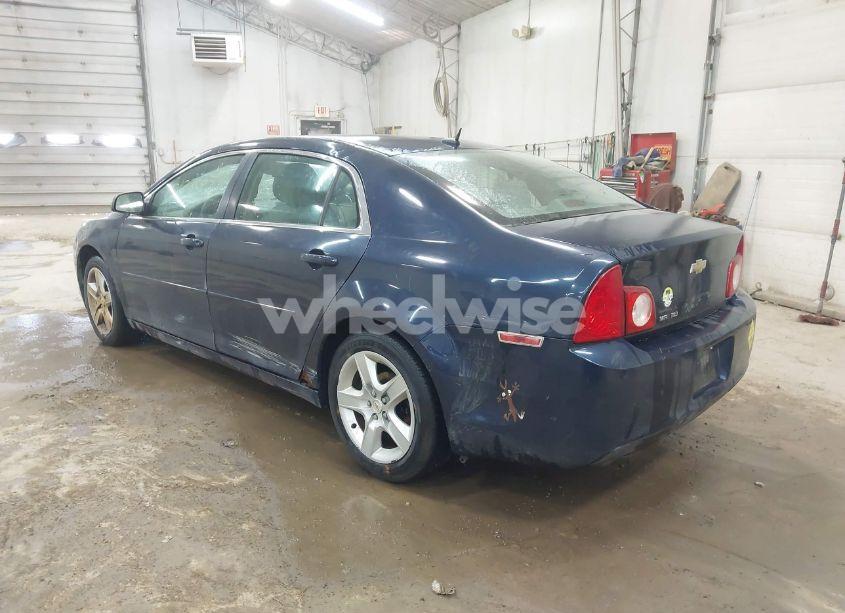 Photo 3 of 2011 Chevrolet Malibu LS (VIN 1G1ZB5E16BF205749)