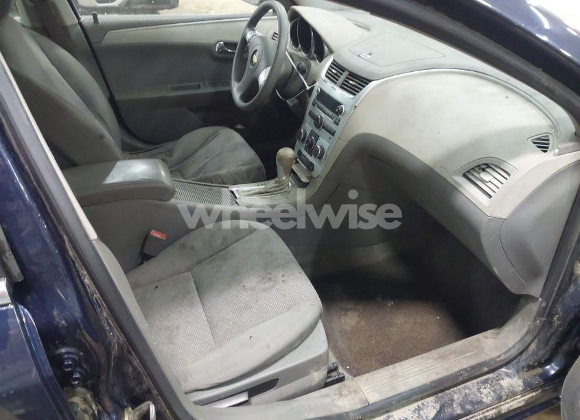 Photo 5 of 2011 Chevrolet Malibu LS (VIN 1G1ZB5E16BF205749)