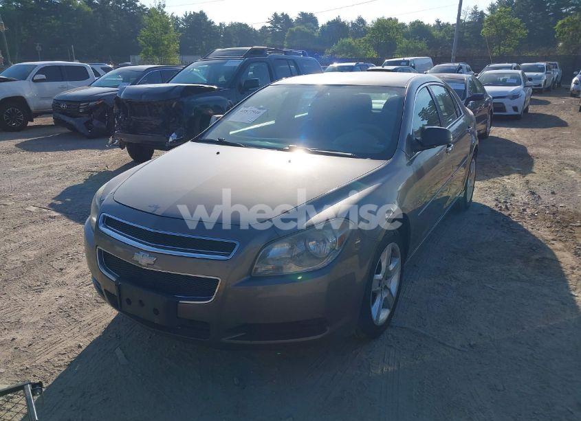 Photo 2 of 2011 Chevrolet Malibu LS (VIN 1G1ZB5E16BF279379)