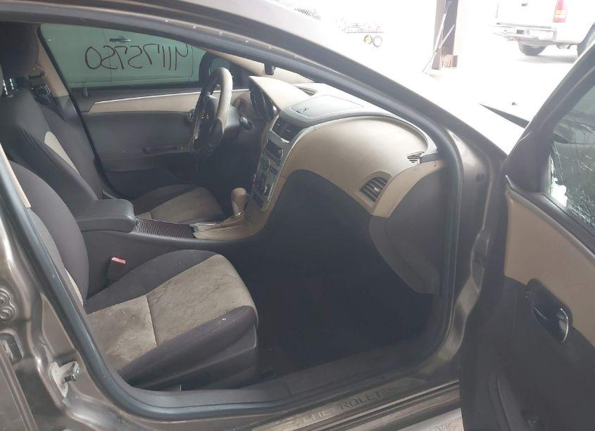 Photo 5 of 2011 Chevrolet Malibu LS (VIN 1G1ZB5E16BF386576)