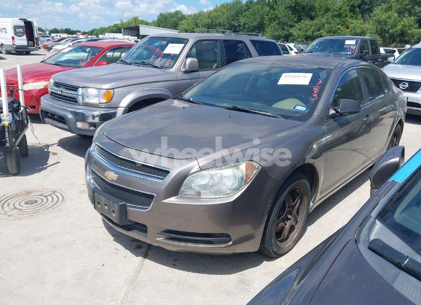 Photo 2 of 2011 Chevrolet Malibu LS (VIN 1G1ZB5E17BF125912)