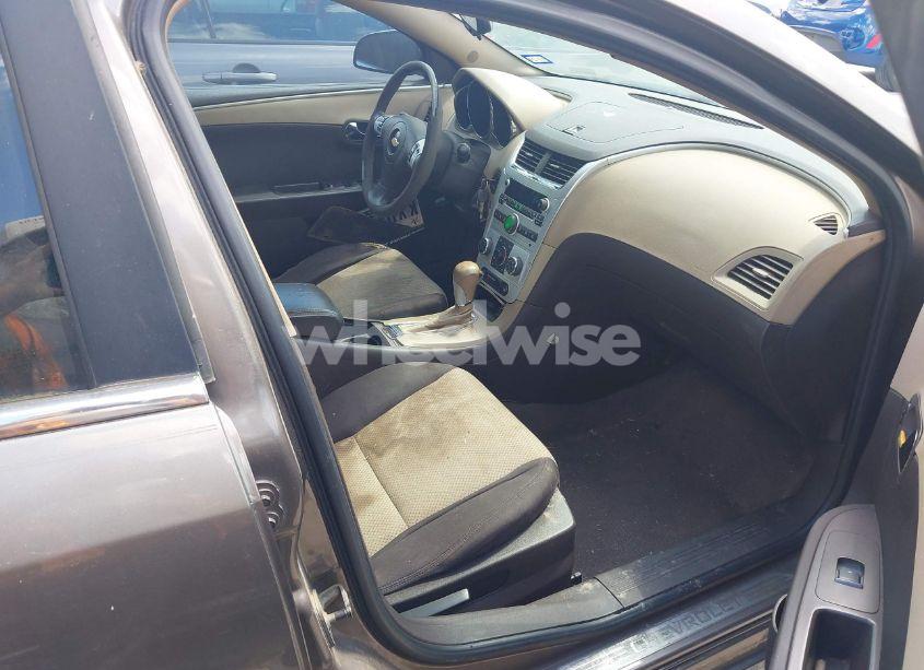 Photo 5 of 2011 Chevrolet Malibu LS (VIN 1G1ZB5E17BF125912)