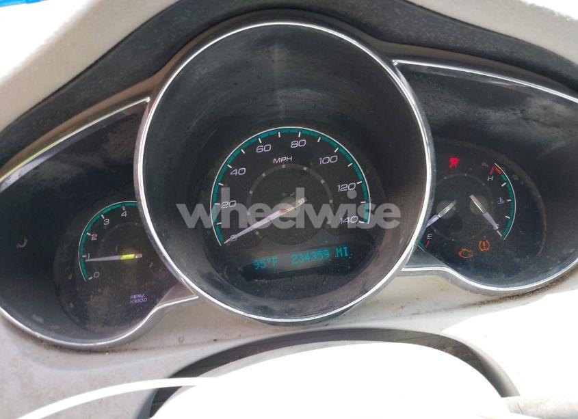 Photo 7 of 2011 Chevrolet Malibu LS (VIN 1G1ZB5E17BF131354)