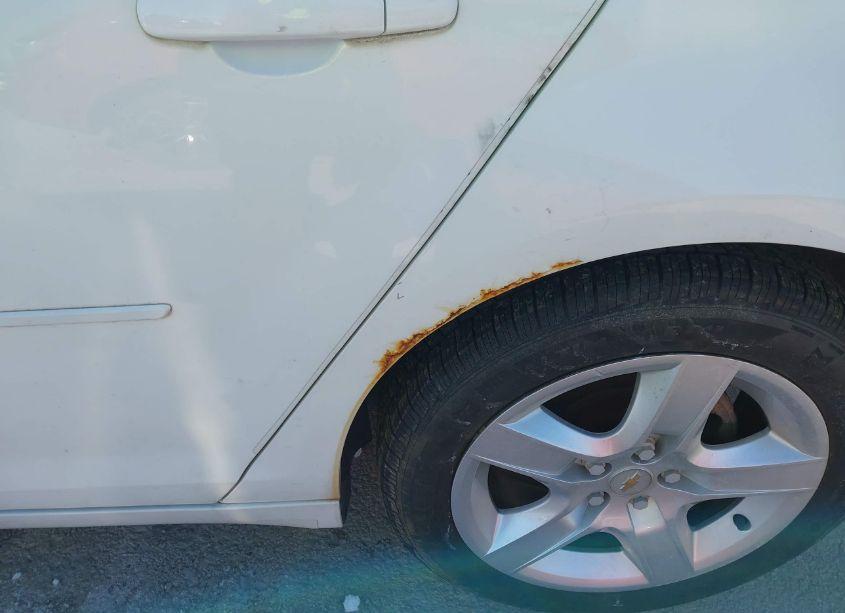 Photo 12 of 2011 Chevrolet Malibu LS (VIN 1G1ZB5E17BF172552)