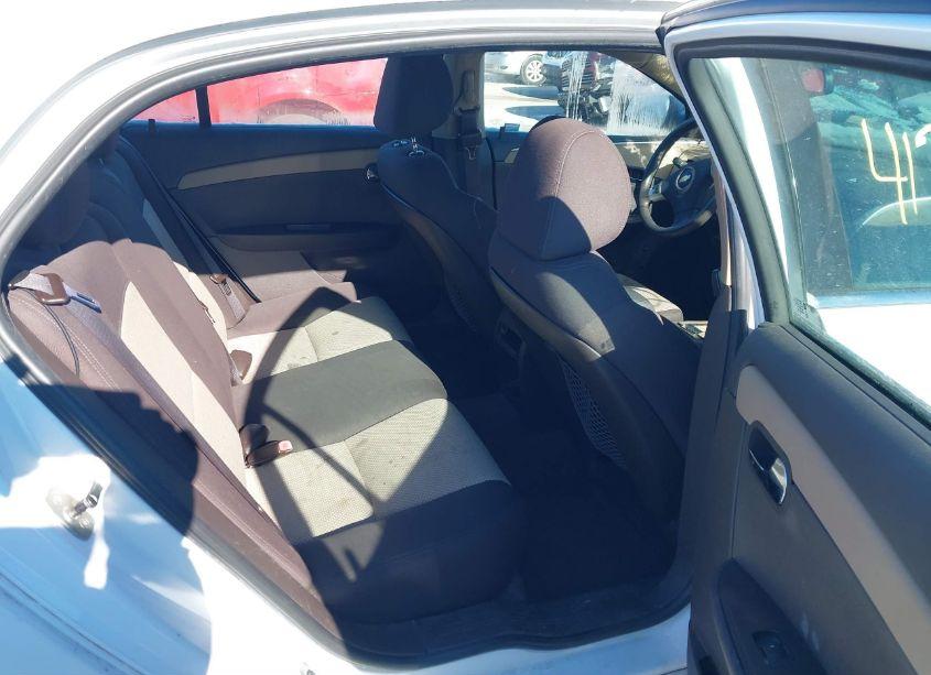 Photo 8 of 2011 Chevrolet Malibu LS (VIN 1G1ZB5E17BF172552)