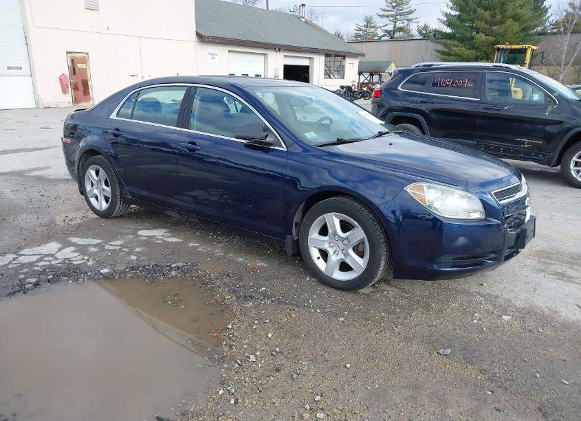 2011 Chevrolet Malibu LS (VIN 1G1ZB5E17BF233897) main photo