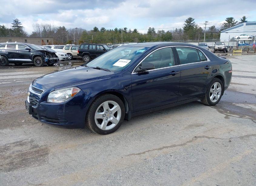 Photo 2 of 2011 Chevrolet Malibu LS (VIN 1G1ZB5E17BF233897)