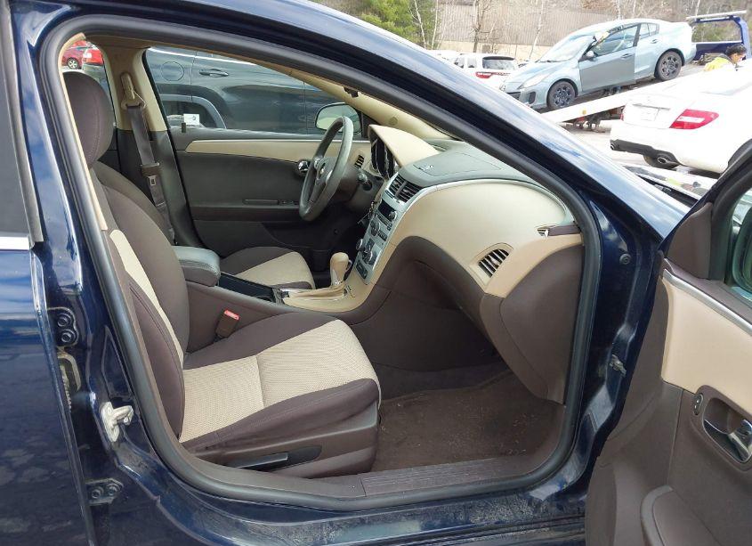 Photo 5 of 2011 Chevrolet Malibu LS (VIN 1G1ZB5E17BF233897)