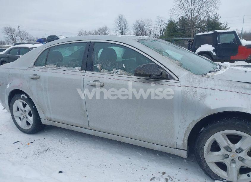 Photo 13 of 2011 Chevrolet Malibu LS (VIN 1G1ZB5E17BF272053)