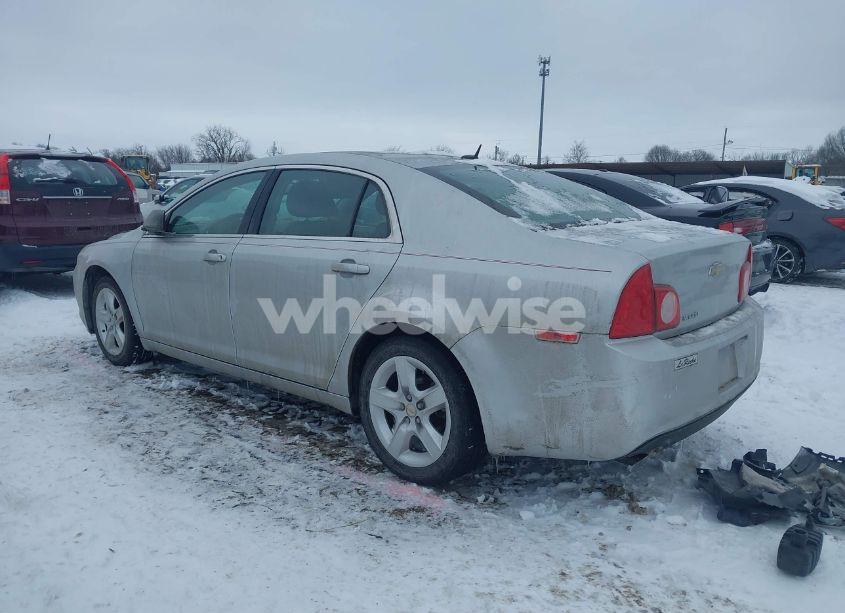 Photo 3 of 2011 Chevrolet Malibu LS (VIN 1G1ZB5E17BF272053)