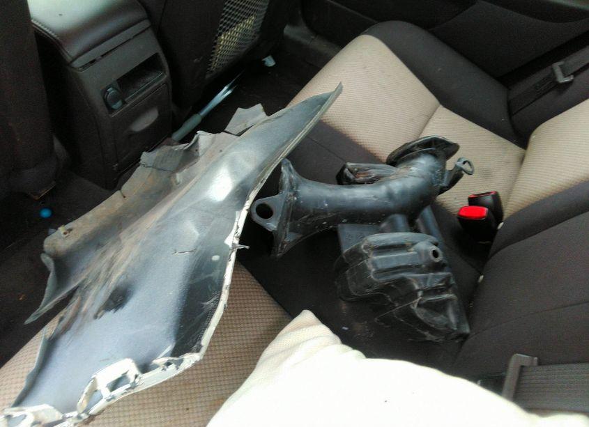 Photo 12 of 2011 Chevrolet Malibu LS (VIN 1G1ZB5E17BF361055)