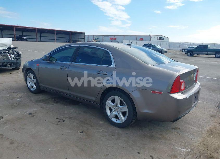 Photo 3 of 2011 Chevrolet Malibu LS (VIN 1G1ZB5E18BF114787)