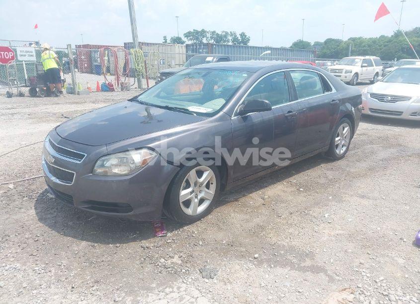 Photo 2 of 2011 Chevrolet Malibu LS (VIN 1G1ZB5E18BF124686)