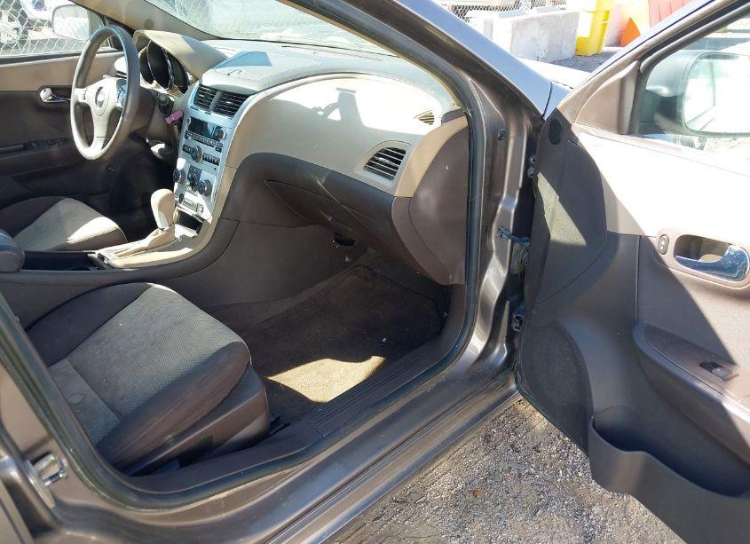 Photo 5 of 2011 Chevrolet Malibu LS (VIN 1G1ZB5E18BF169983)