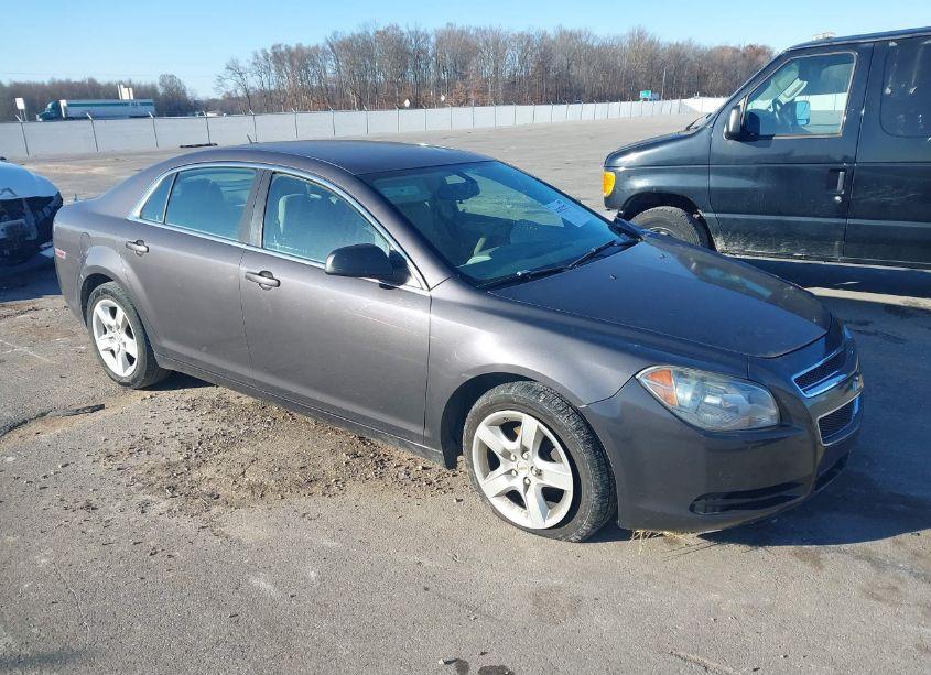 2011 Chevrolet Malibu LS (VIN 1G1ZB5E18BF175055) main photo