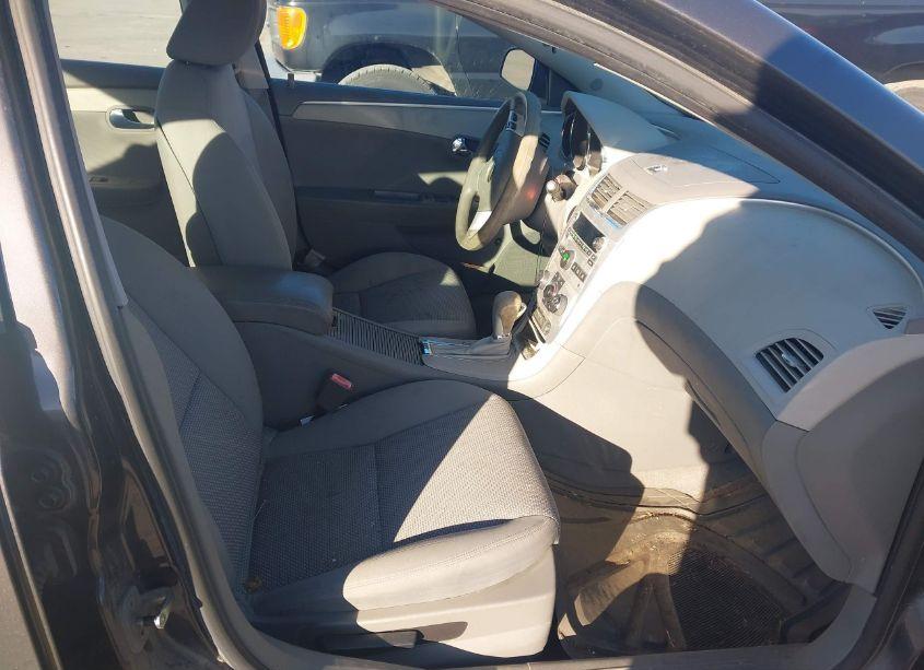 Photo 5 of 2011 Chevrolet Malibu LS (VIN 1G1ZB5E18BF175055)