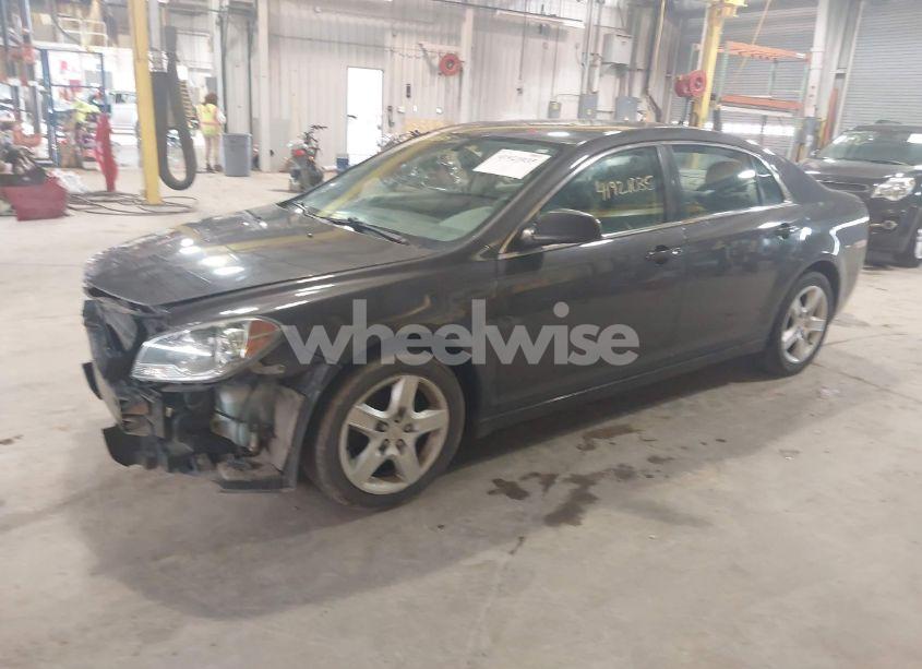 Photo 2 of 2011 Chevrolet Malibu LS (VIN 1G1ZB5E18BF184418)