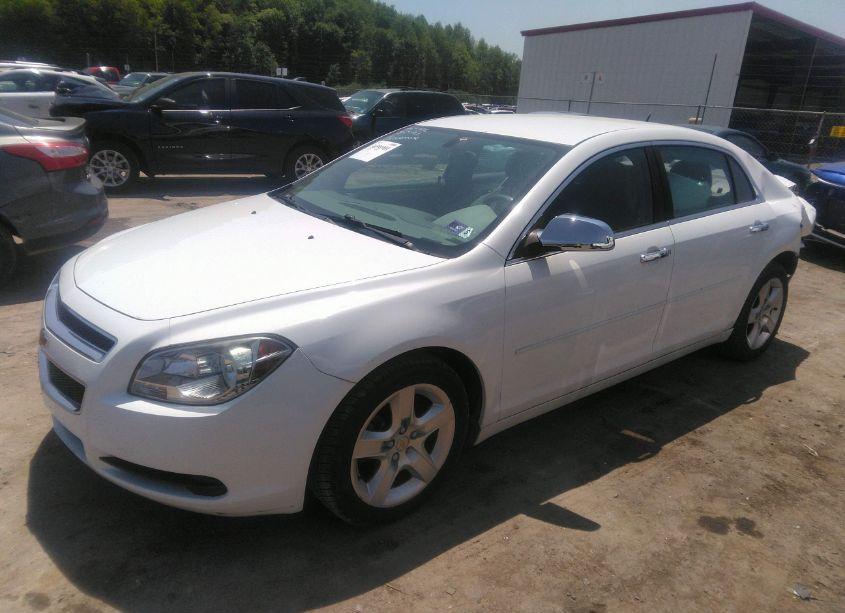 Photo 2 of 2011 Chevrolet Malibu LS (VIN 1G1ZB5E18BF276970)