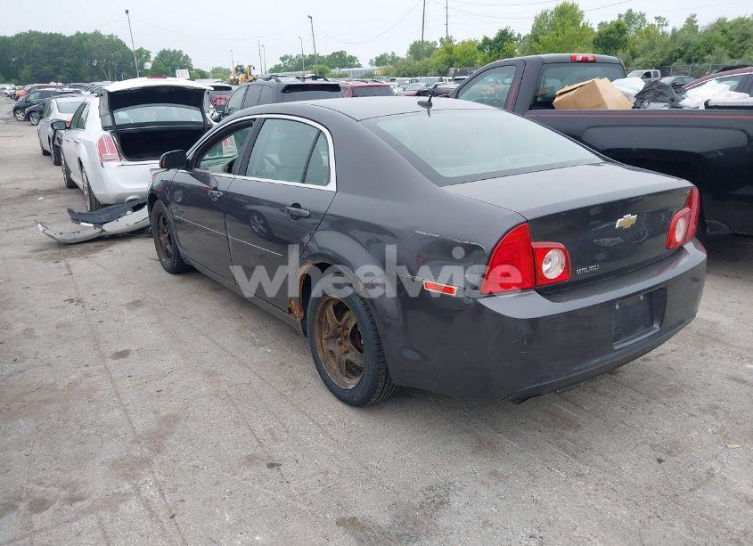 Photo 3 of 2011 Chevrolet Malibu LS (VIN 1G1ZB5E18BF277942)