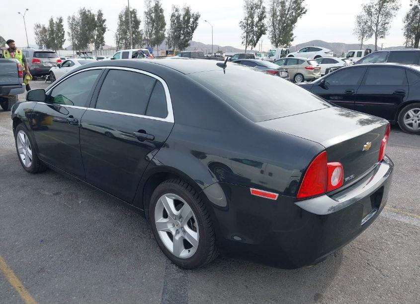 Photo 3 of 2011 Chevrolet Malibu LS (VIN 1G1ZB5E18BF323530)