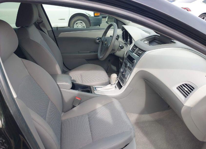 Photo 5 of 2011 Chevrolet Malibu LS (VIN 1G1ZB5E18BF323530)