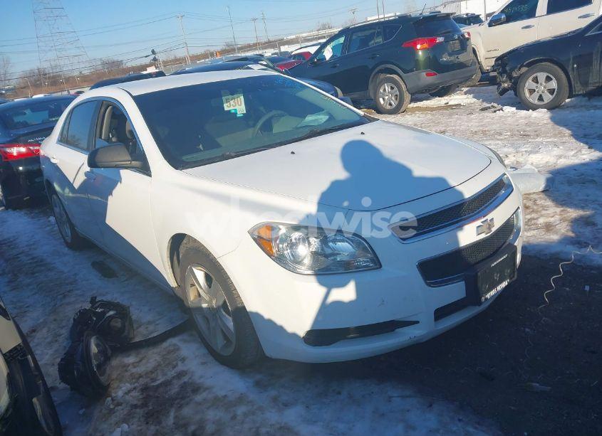 2011 Chevrolet Malibu LS (VIN 1G1ZB5E18BF331935) main photo