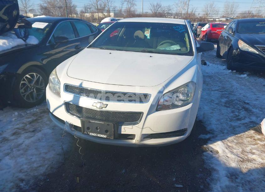 Photo 13 of 2011 Chevrolet Malibu LS (VIN 1G1ZB5E18BF331935)