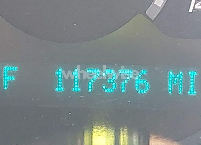 Photo 16 of 2011 Chevrolet Malibu LS (VIN 1G1ZB5E18BF331935)