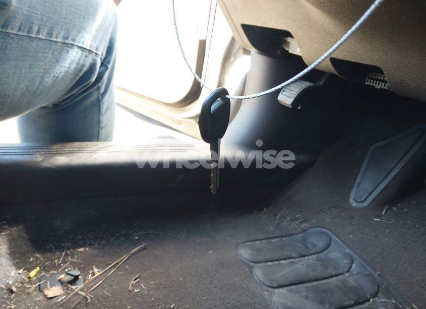 Photo 11 of 2011 Chevrolet Malibu LS (VIN 1G1ZB5E19BF128049)