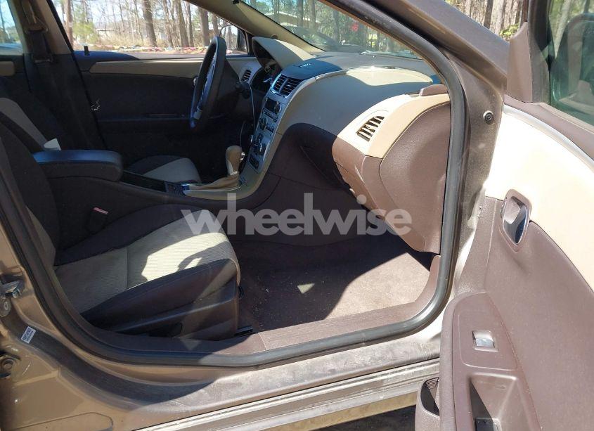 Photo 5 of 2011 Chevrolet Malibu LS (VIN 1G1ZB5E19BF128049)