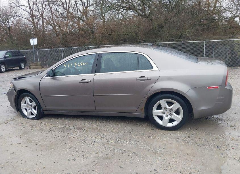 Photo 15 of 2011 Chevrolet Malibu LS (VIN 1G1ZB5E19BF142551)