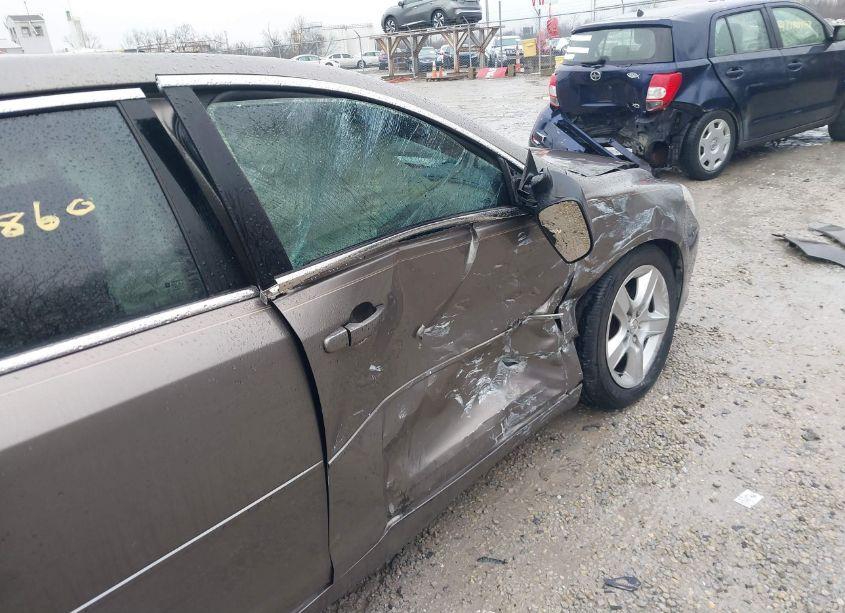 Photo 18 of 2011 Chevrolet Malibu LS (VIN 1G1ZB5E19BF142551)