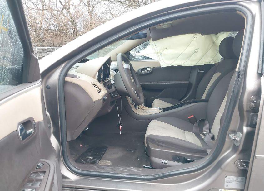 Photo 5 of 2011 Chevrolet Malibu LS (VIN 1G1ZB5E19BF142551)