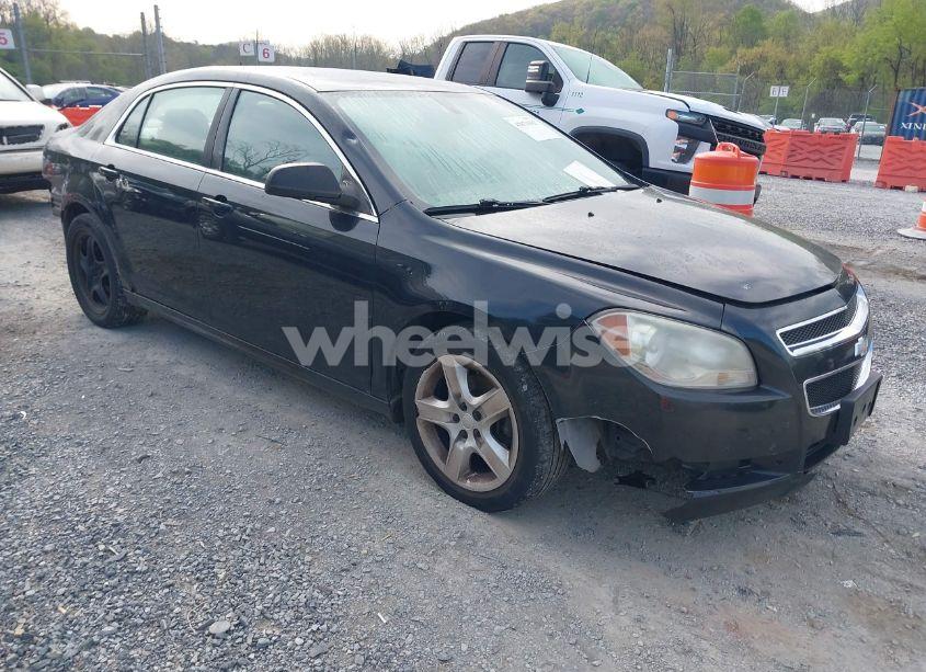 2011 Chevrolet Malibu LS (VIN 1G1ZB5E19BF154005) main photo
