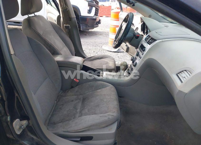 Photo 5 of 2011 Chevrolet Malibu LS (VIN 1G1ZB5E19BF154005)