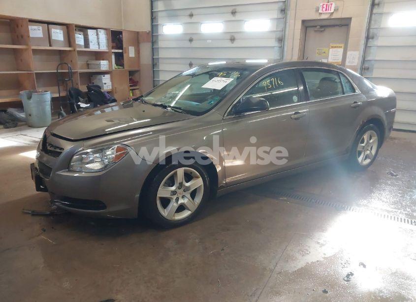 Photo 2 of 2011 Chevrolet Malibu LS (VIN 1G1ZB5E19BF217913)