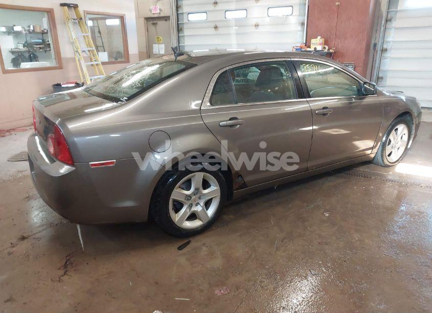 Photo 4 of 2011 Chevrolet Malibu LS (VIN 1G1ZB5E19BF217913)