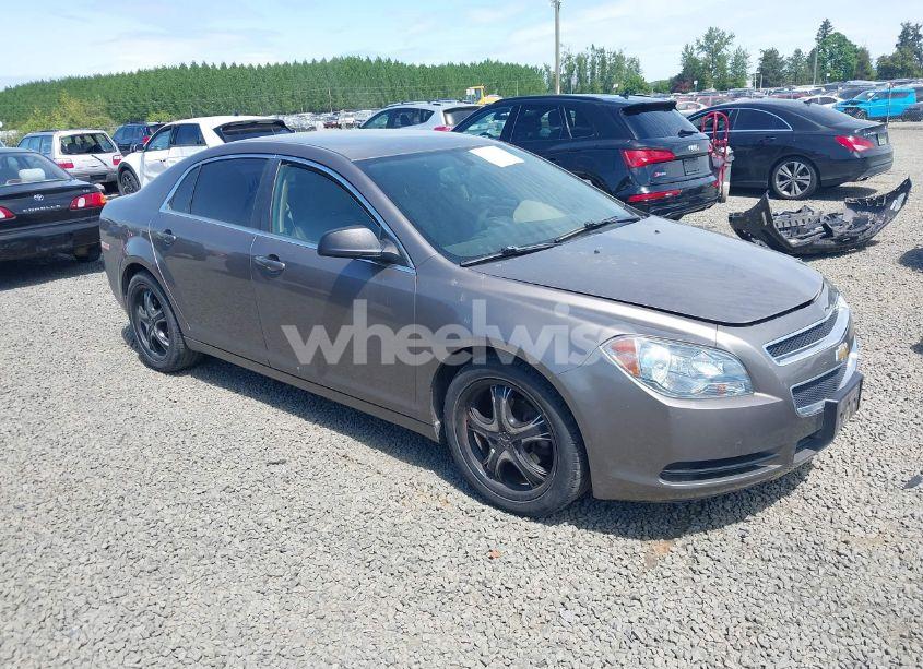 2011 Chevrolet Malibu LS (VIN 1G1ZB5E19BF322418) main photo
