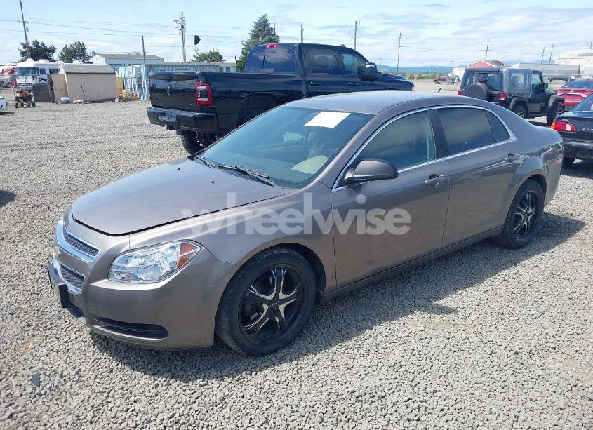 Photo 2 of 2011 Chevrolet Malibu LS (VIN 1G1ZB5E19BF322418)
