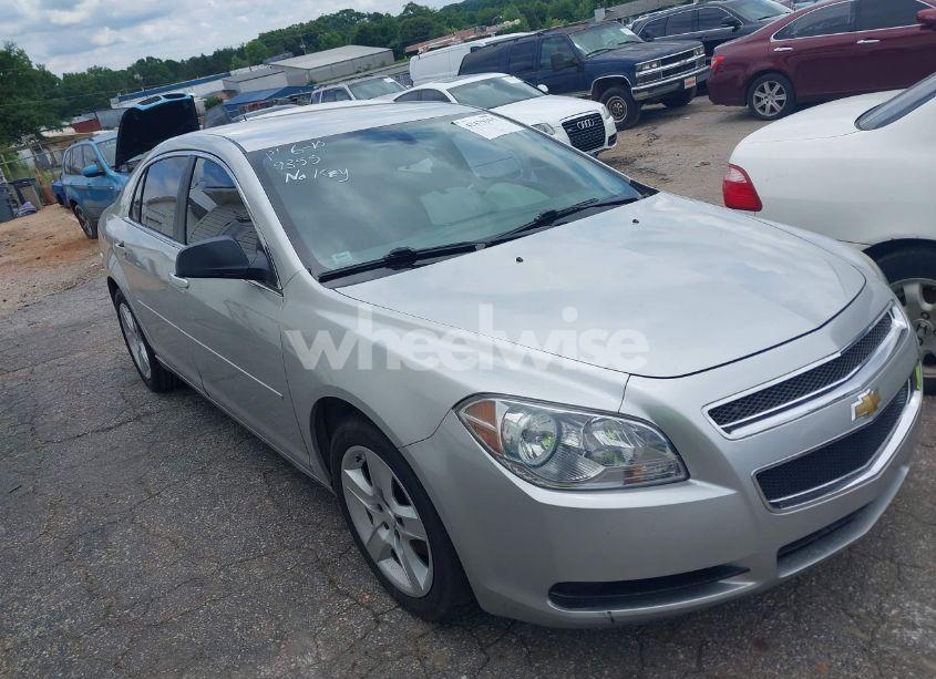 2011 Chevrolet Malibu LS (VIN 1G1ZB5E19BF330213) main photo