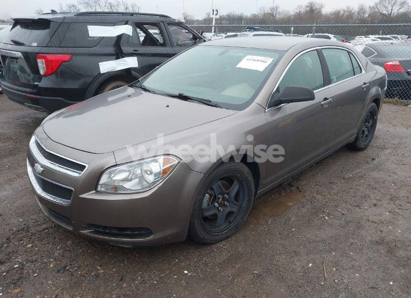 Photo 2 of 2011 Chevrolet Malibu LS (VIN 1G1ZB5E1XBF148889)