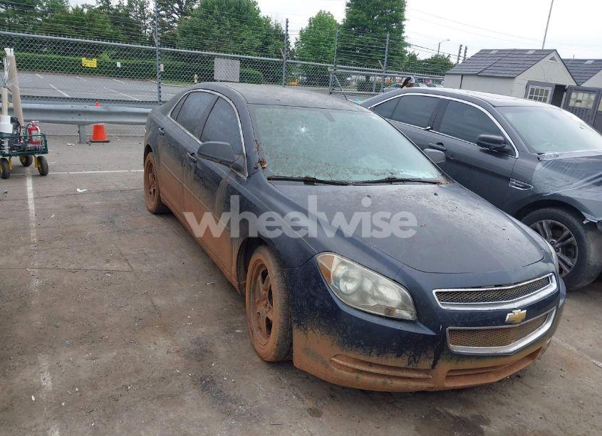 2011 Chevrolet Malibu LS (VIN 1G1ZB5E1XBF270233) main photo