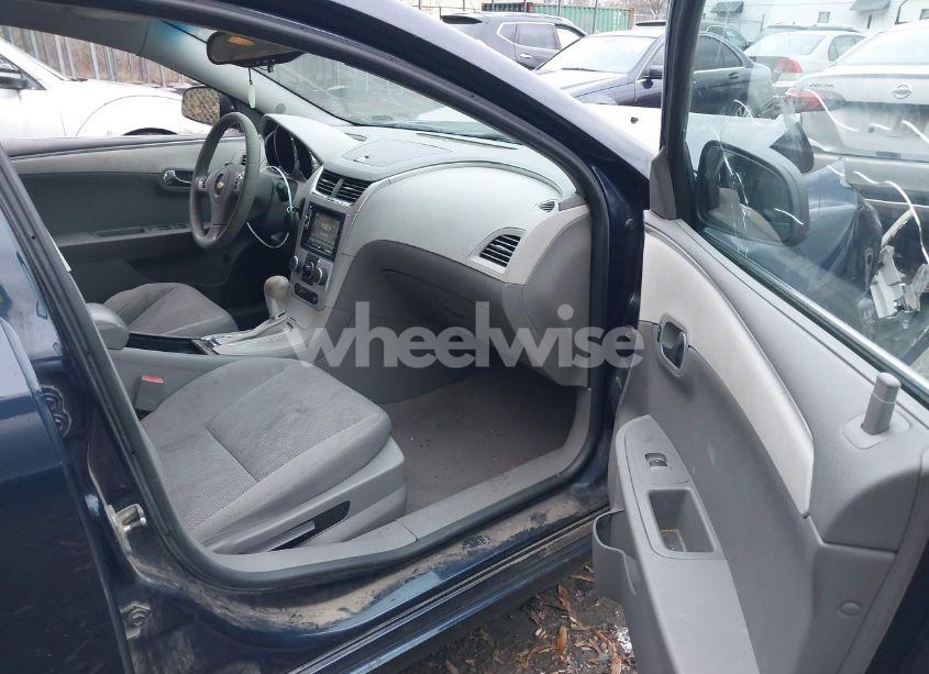 Photo 5 of 2011 Chevrolet Malibu LS (VIN 1G1ZB5E1XBF334058)