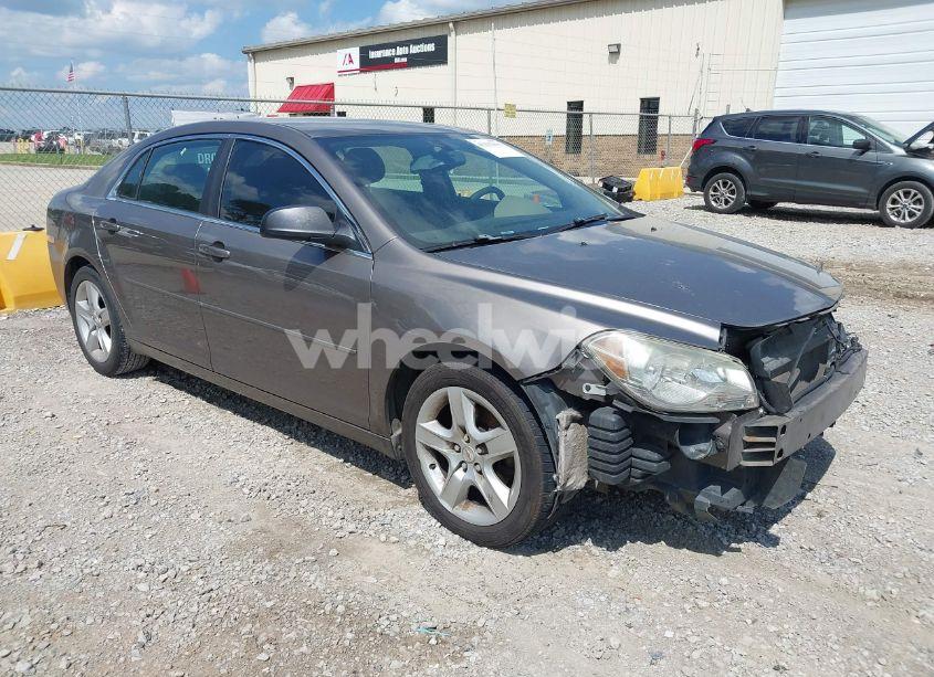 2010 Chevrolet Malibu LS (VIN 1G1ZB5EB0AF312626) main photo