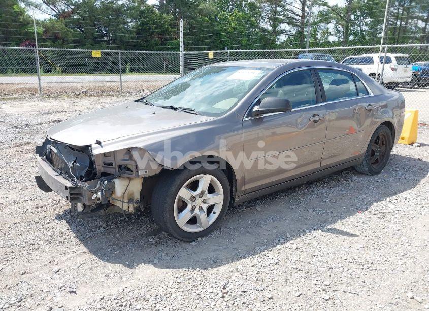 Photo 2 of 2010 Chevrolet Malibu LS (VIN 1G1ZB5EB0AF312626)