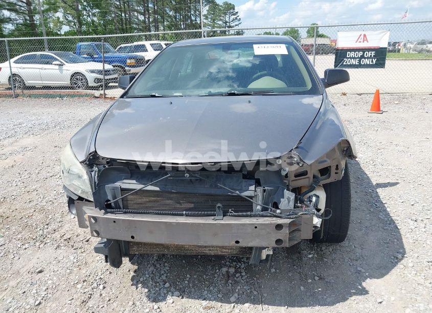 Photo 6 of 2010 Chevrolet Malibu LS (VIN 1G1ZB5EB0AF312626)